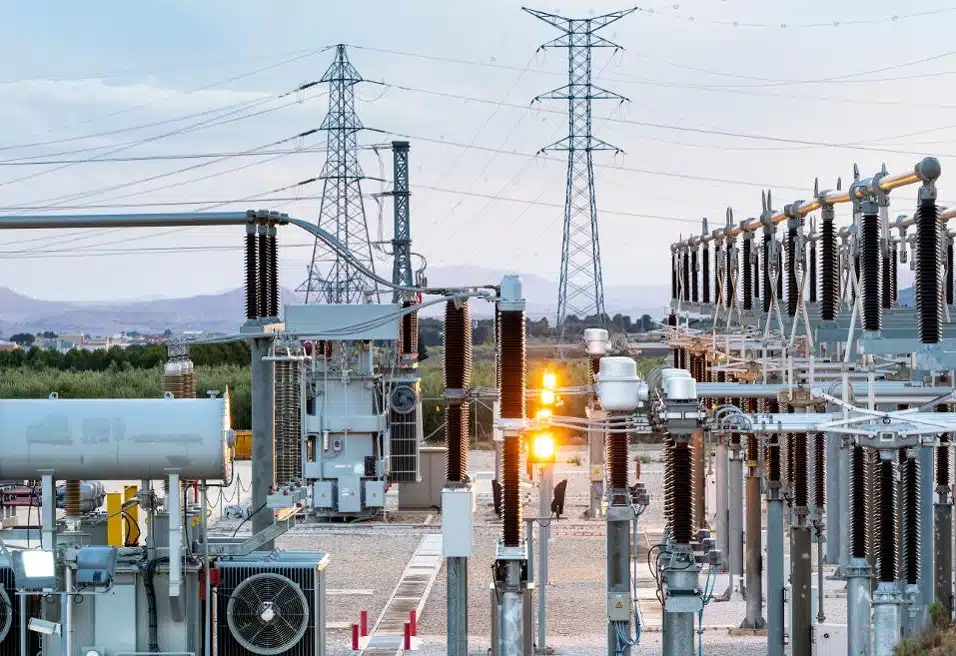 Electricity transmission line