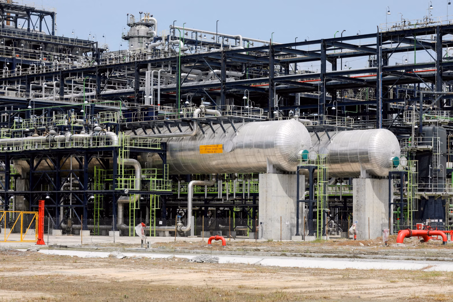 Dangote refinery targets full reliance on Nigerian crude by year end