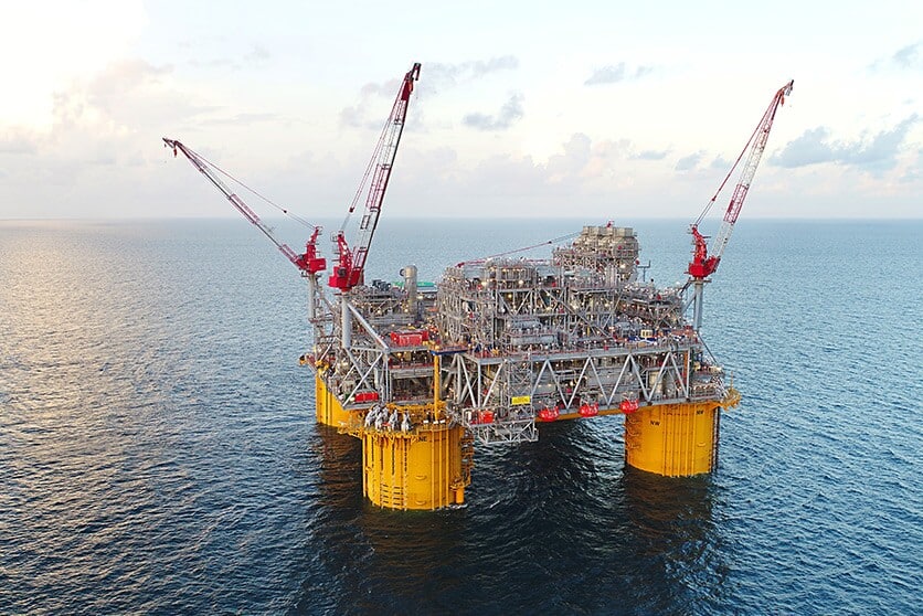 Offshore oil platform