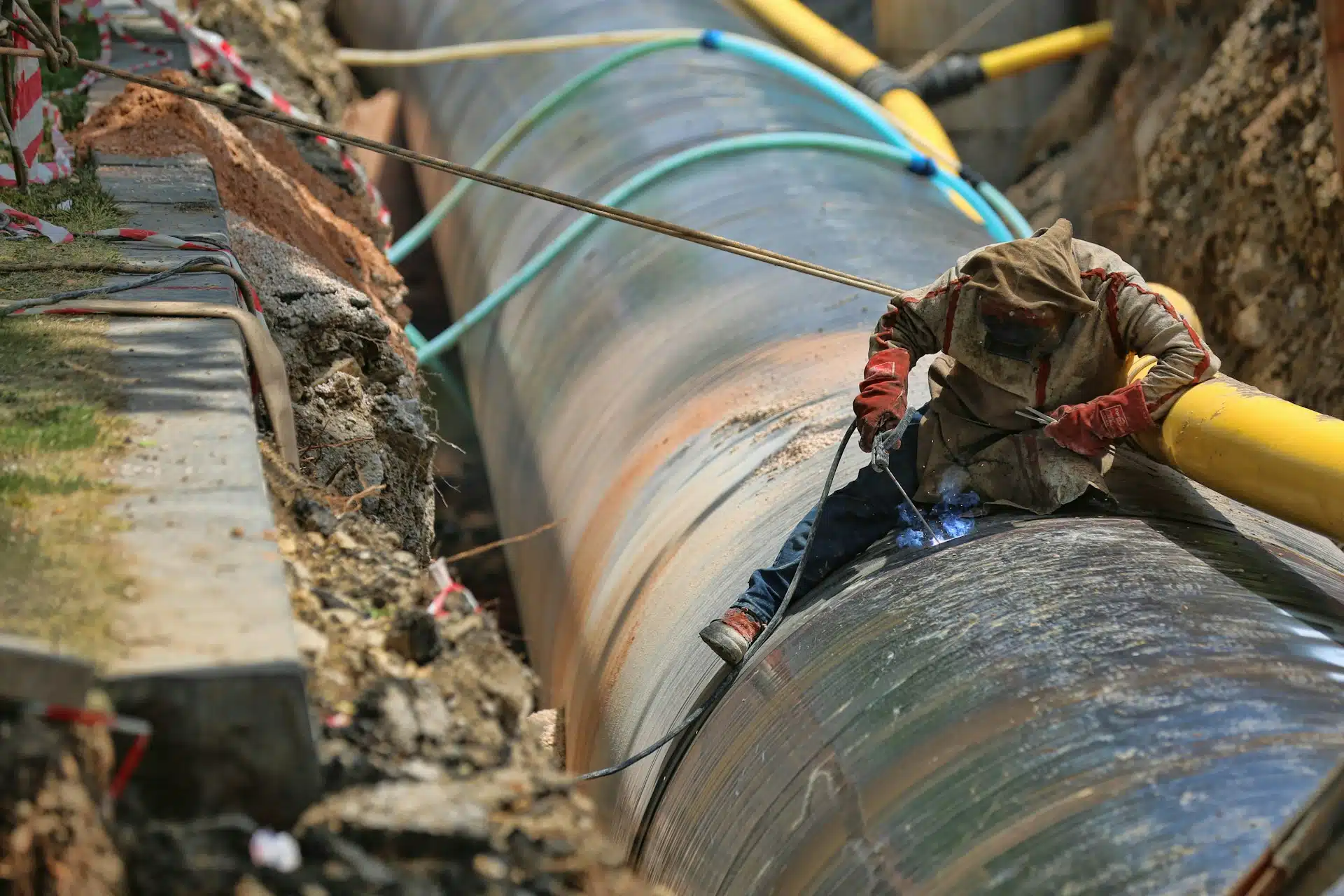 Crude oil pipeline