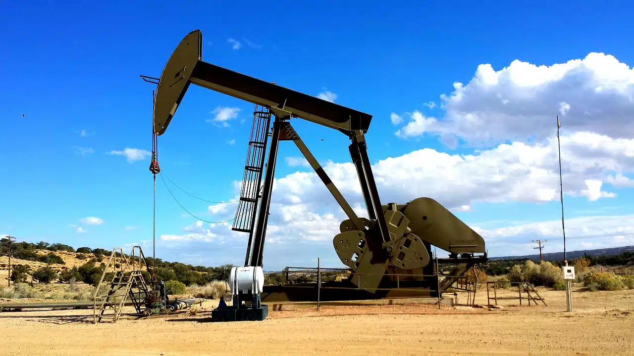 Oil drilling site