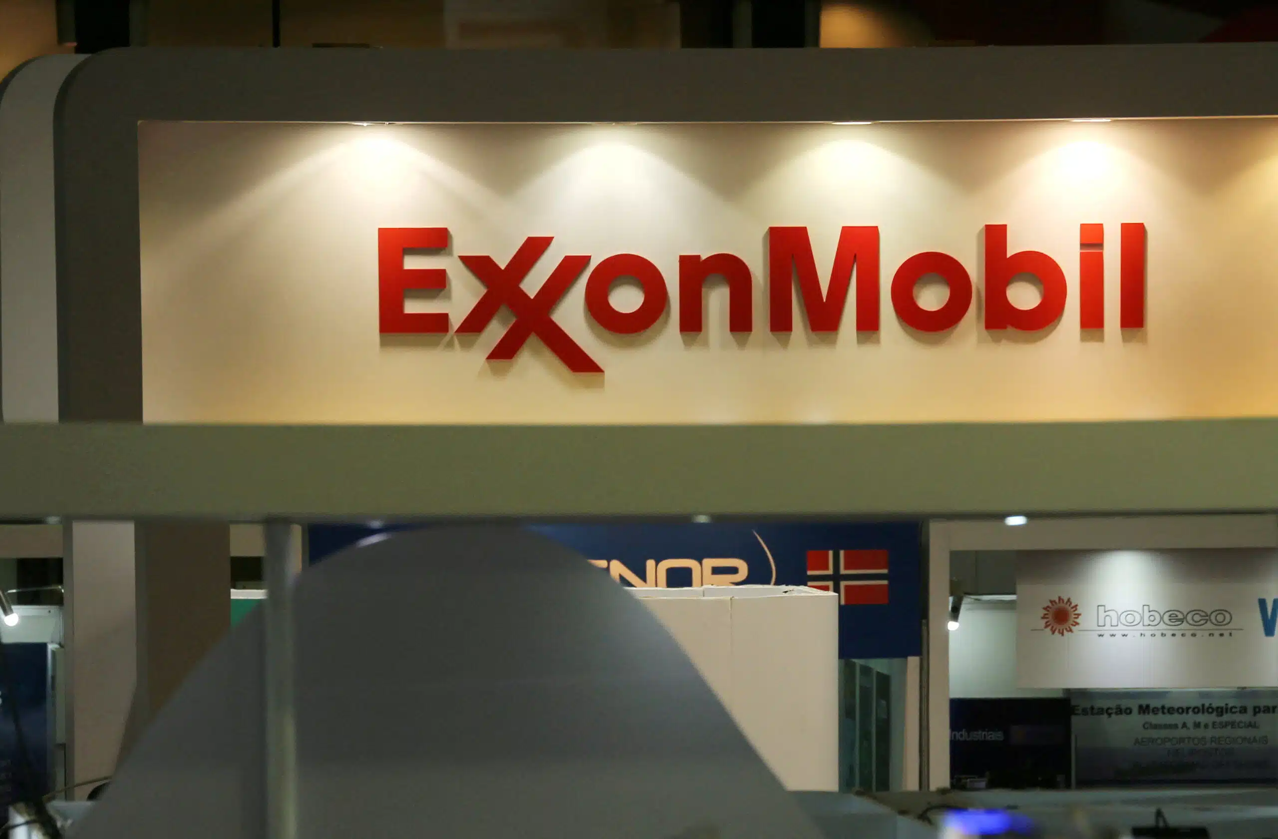 ExxonMobil renews contract with Oceaneering for Angola’s block 15