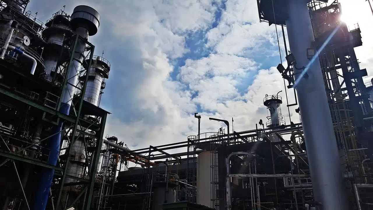 Nigeria eyes additional 600,000 bpd oil output with new licensing rounds underway