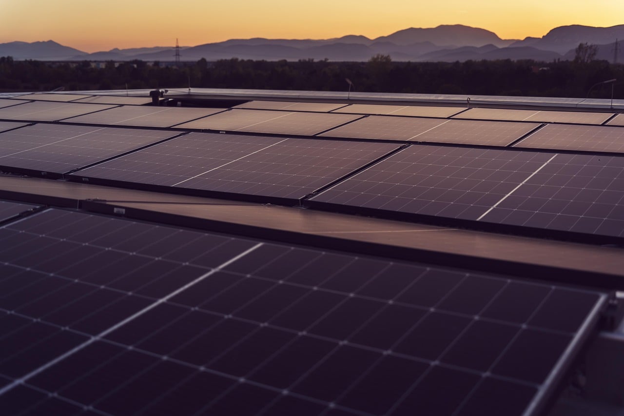 High voltage solar panels