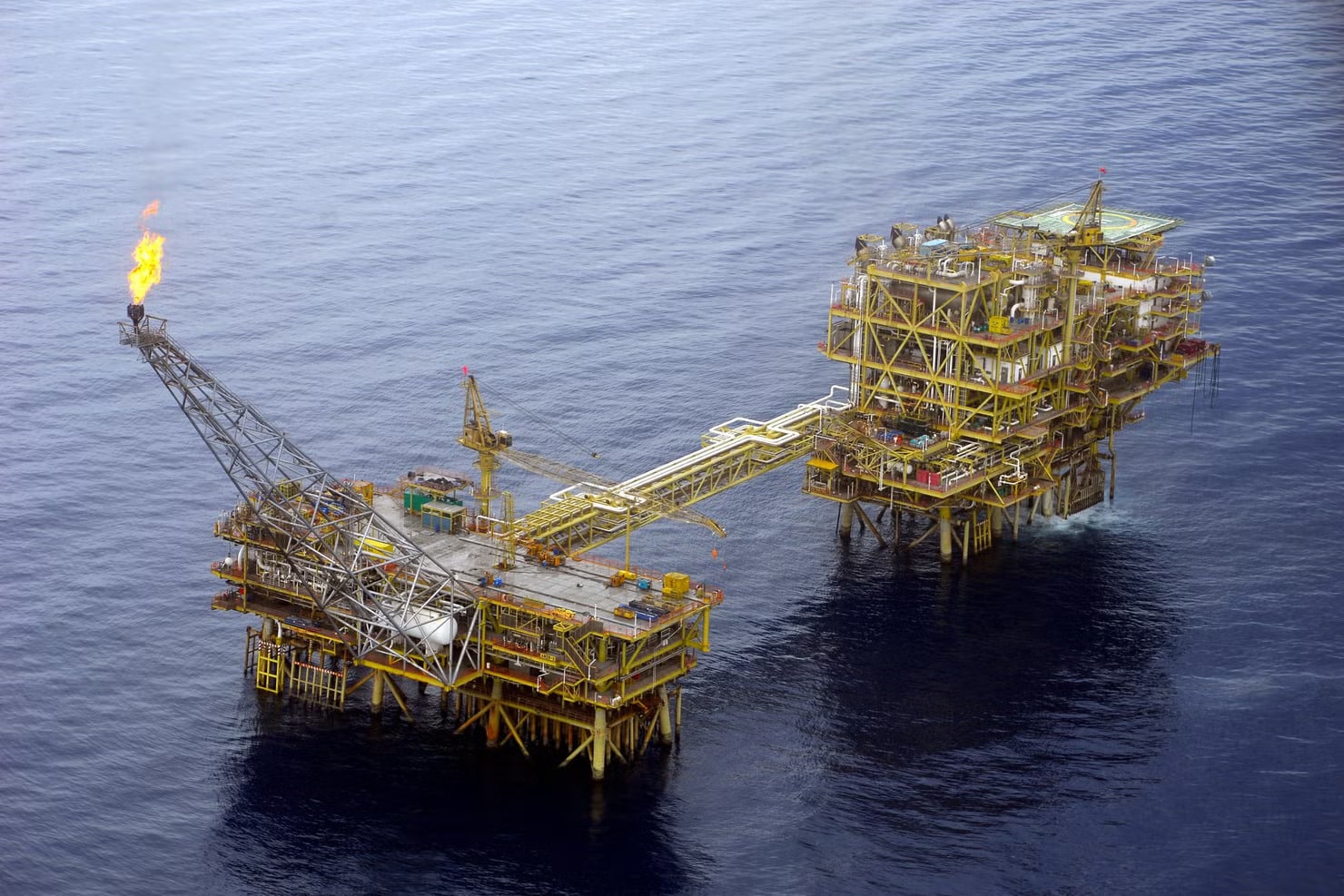 Algeria eyes gas investors in new licensing rounds, offers 7 blocks