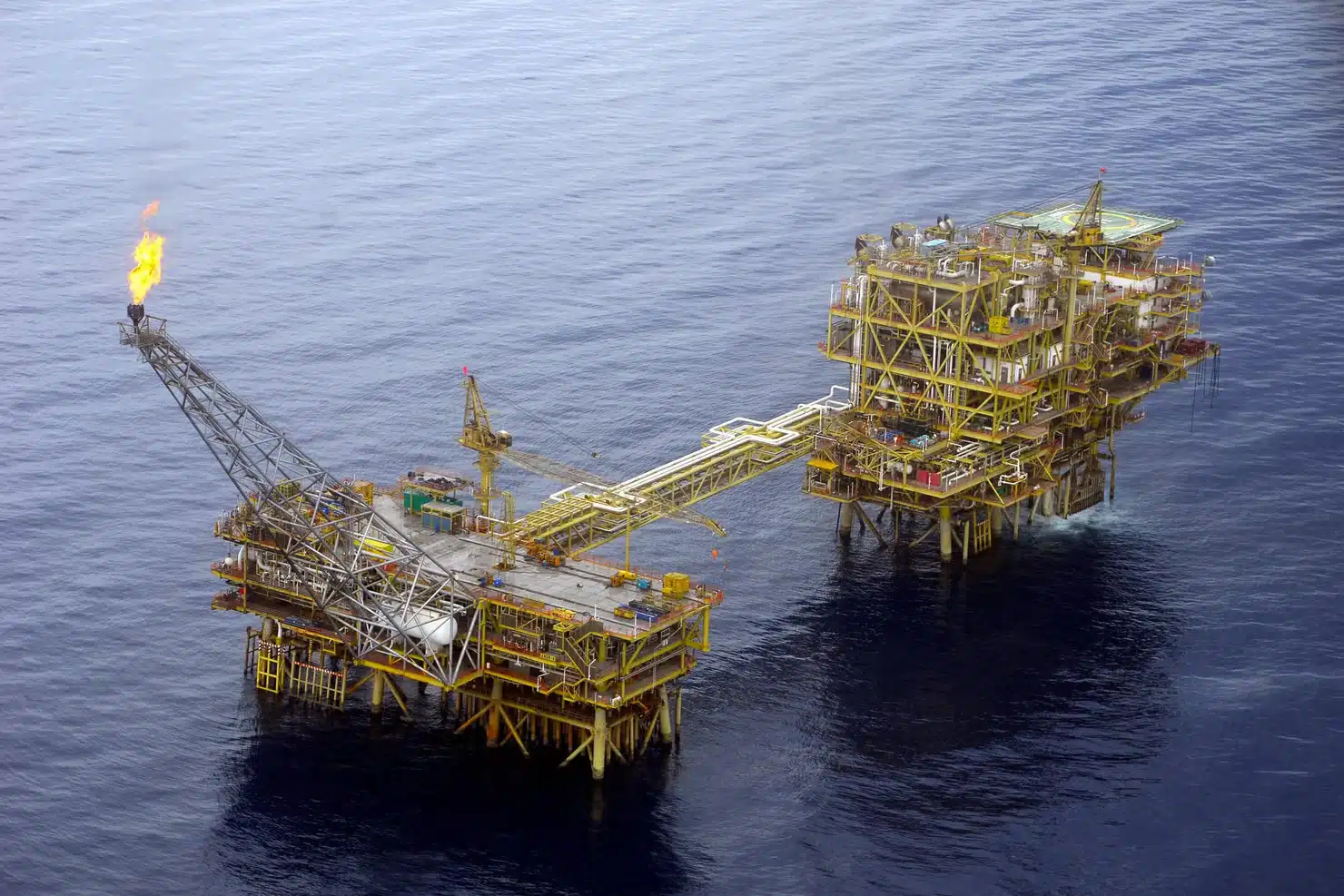 Algeria eyes gas investors in new licensing rounds, offers 7 blocks